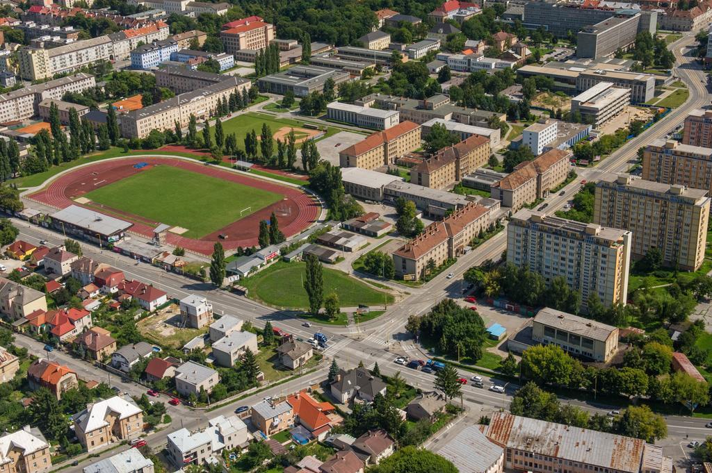 Sd Nemcovej 1 Vandrerhjem Košice Eksteriør bilde